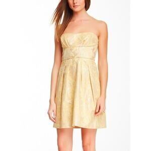 BCBG MaxAzria Strapless Jacquard Pleated Dress Size 8 Gold Wedding Guest Glam